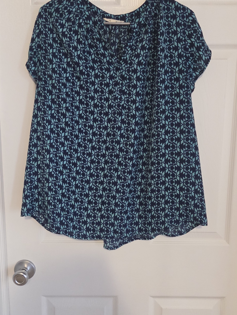 fun 2 fun Geometric V-Neck Short Sleeve Top - Teal & Navy